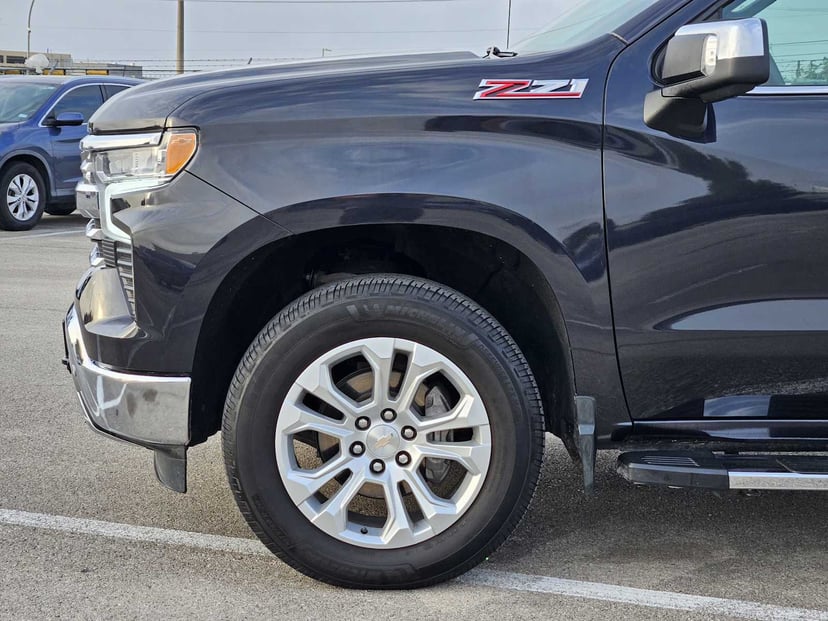 2023 Chevrolet Silverado 1500 - Image 8