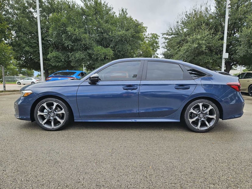 2026 Honda Civic Hybrid - Image 4