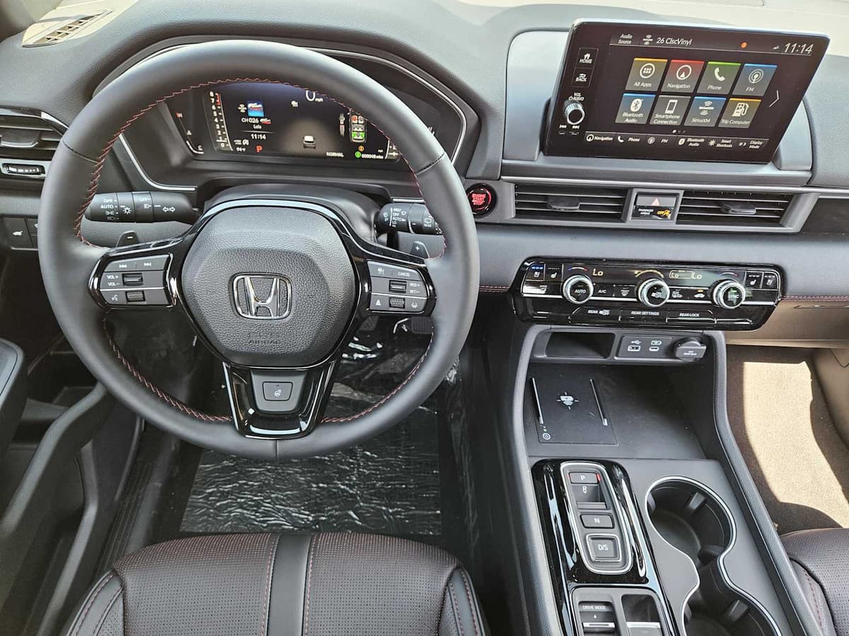 2025 Honda Pilot - Image 21