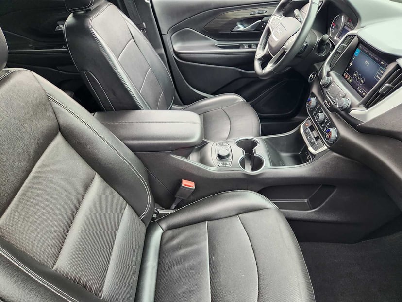 2023 GMC Terrain - Image 14