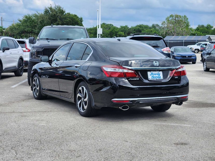 2017 Honda Accord - Image 5