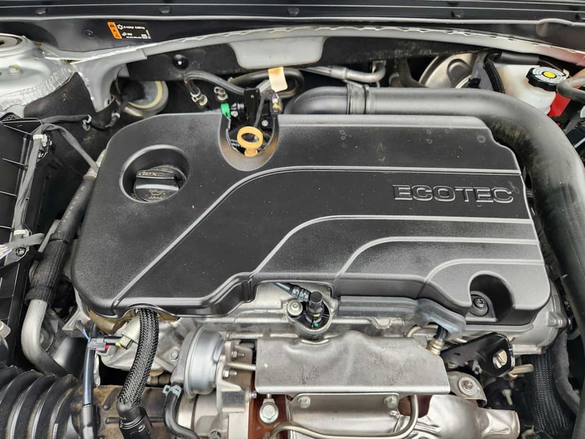 2021 Chevrolet Malibu - Image 31