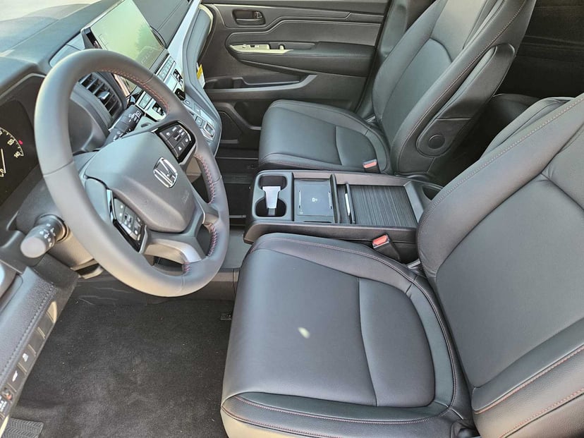2026 Honda Odyssey - Image 11