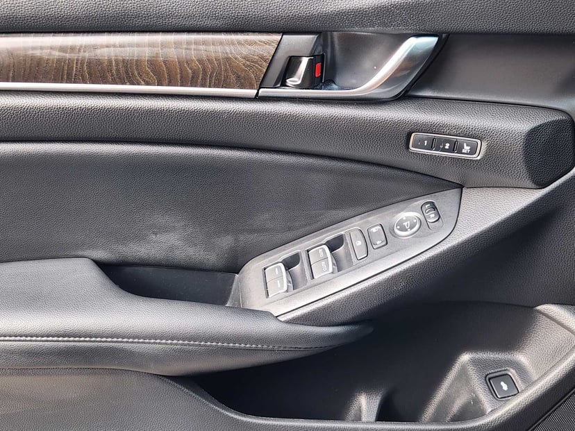 2022 Honda Accord - Image 23