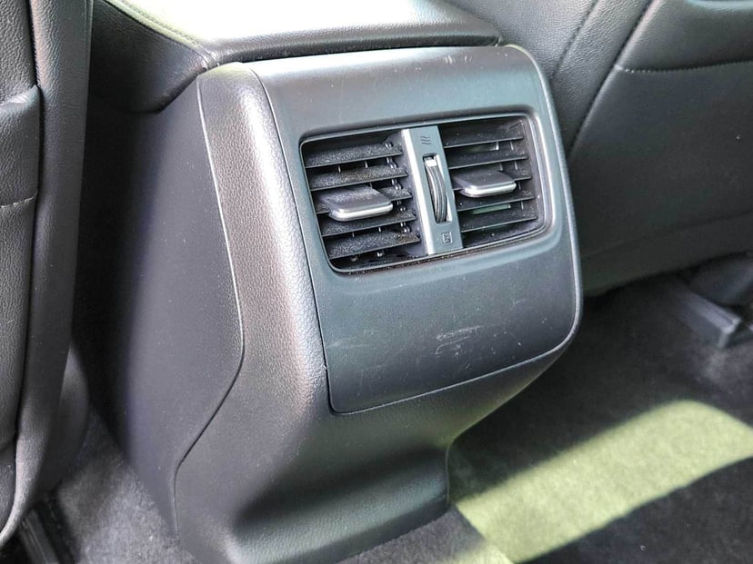 2019 Honda Accord Hybrid - Image 30
