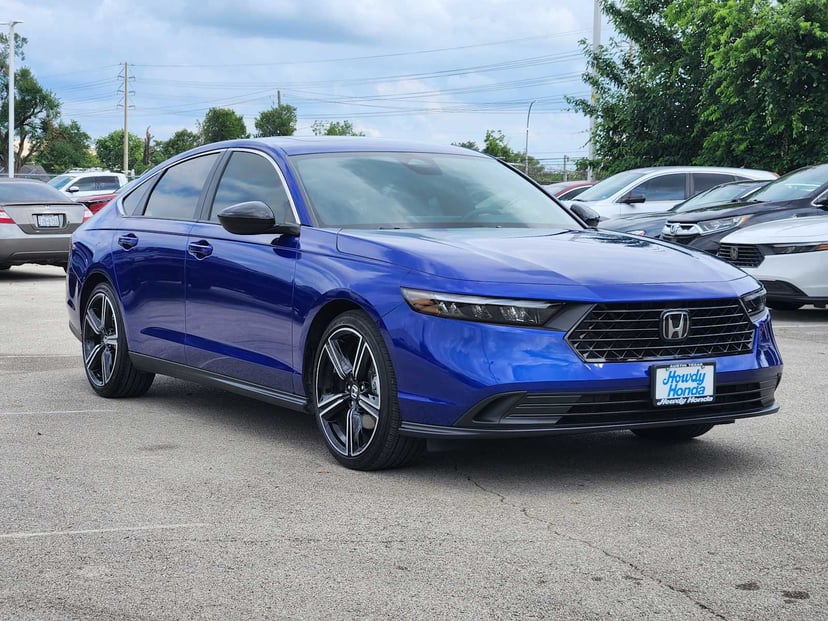 2025 Honda Accord Hybrid - Image 3