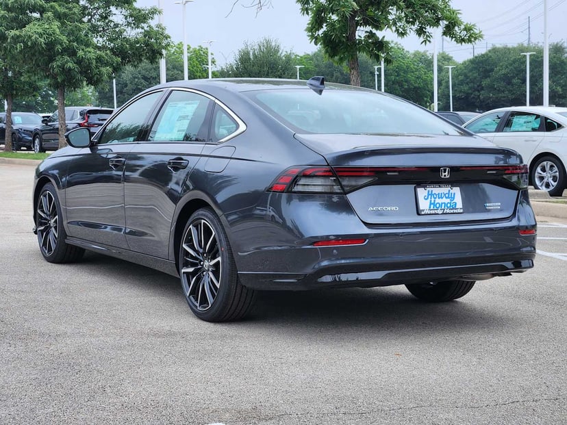 2026 Honda Accord Hybrid - Image 4