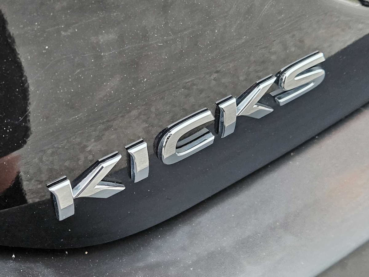 2020 Nissan Kicks - Image 11