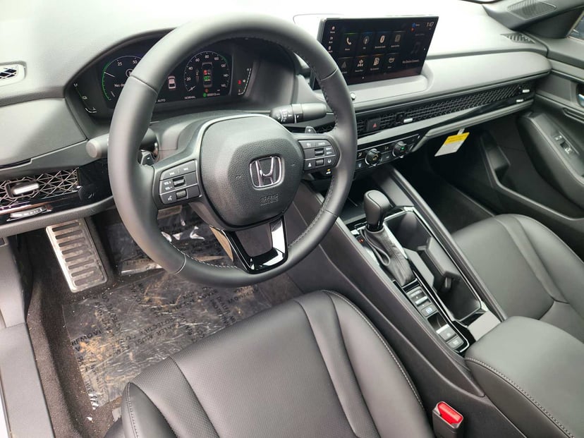 2026 Honda Accord Hybrid - Image 11