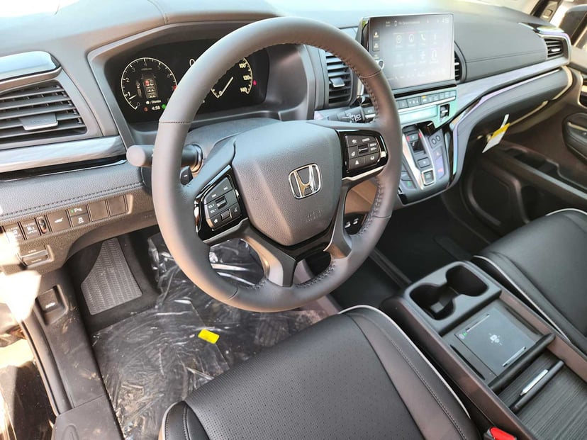 2026 Honda Odyssey - Image 11