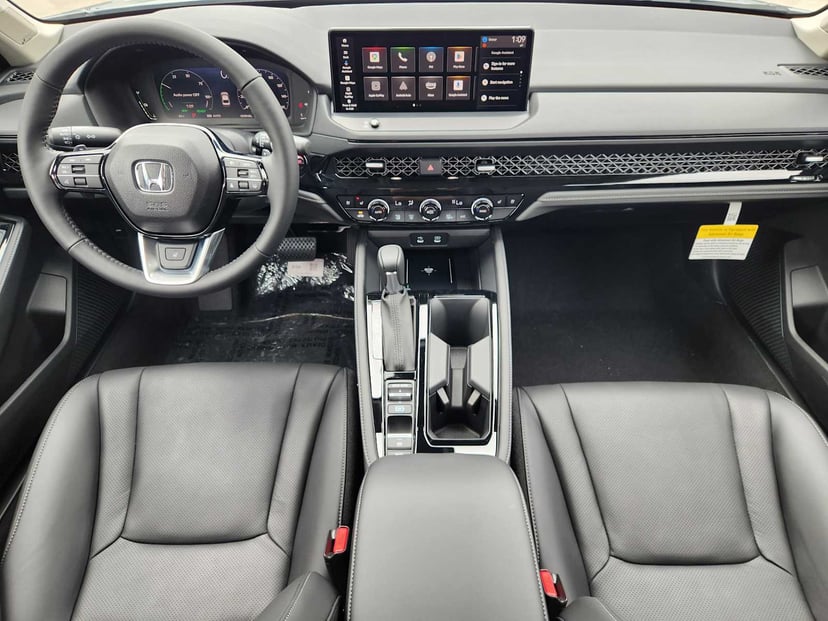 2026 Honda Accord Hybrid - Image 21