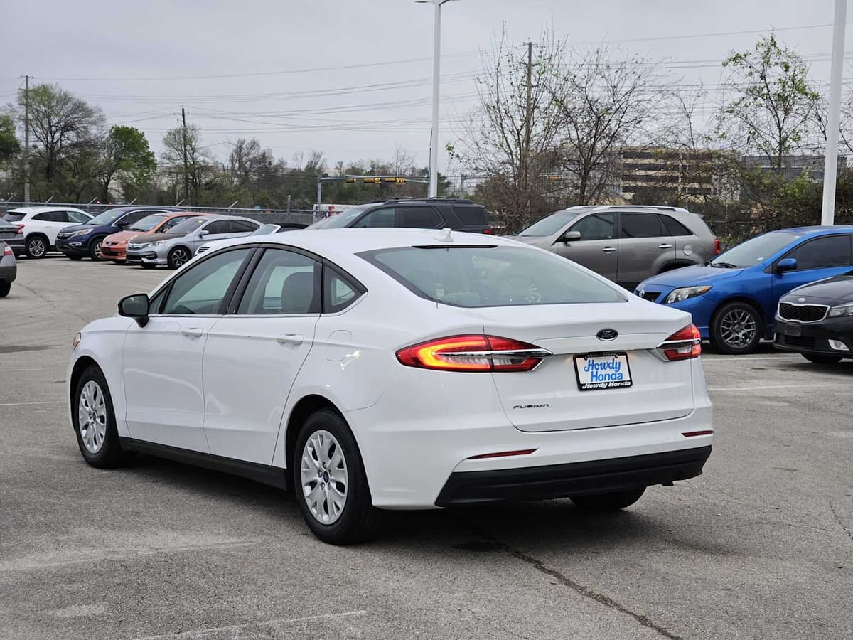 2020 Ford Fusion - Image 5