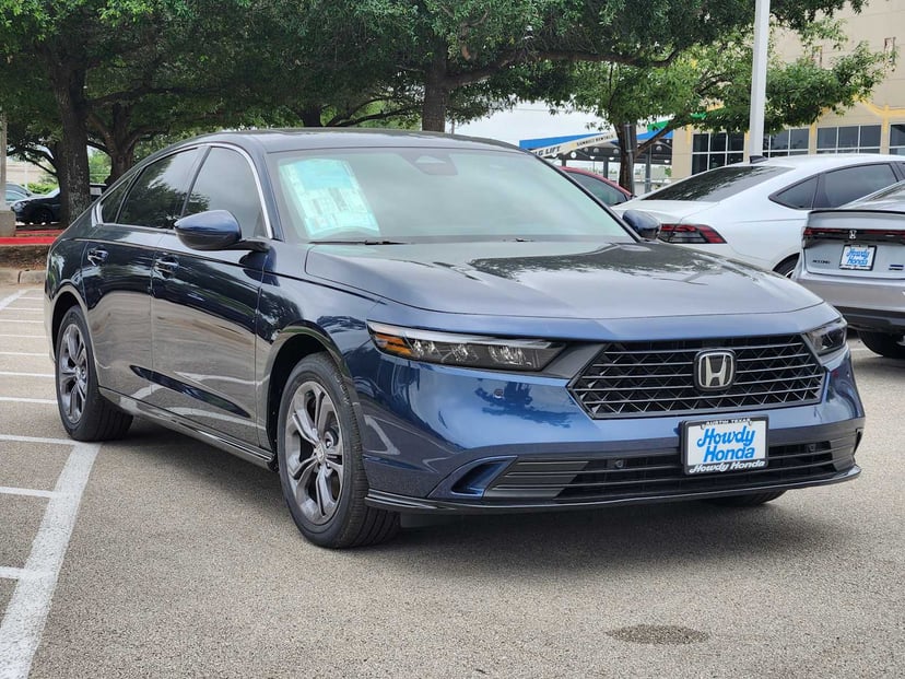 2026 Honda Accord Hybrid - Image 2