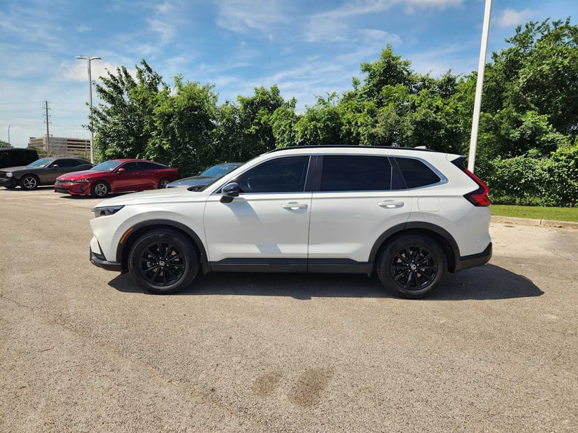 2024 Honda CR-V Hybrid - Image 4