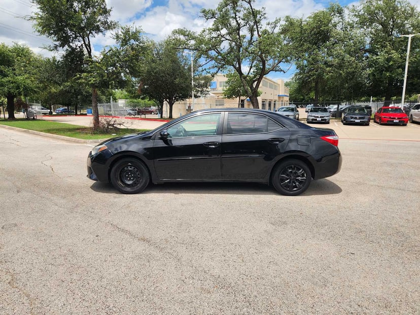 2016 Toyota Corolla - Image 3
