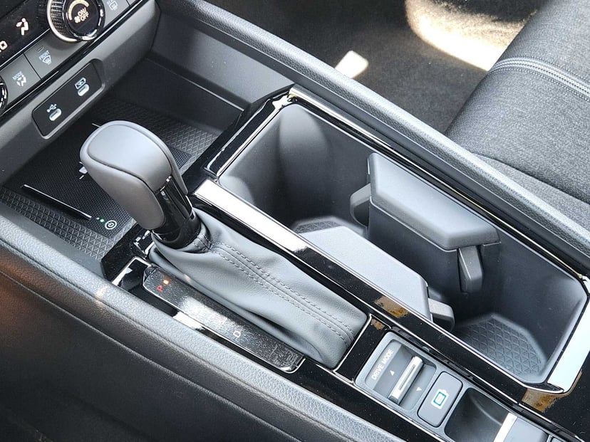 2026 Honda Accord Hybrid - Image 16