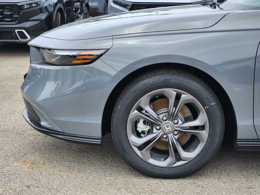 2026 Honda Accord Hybrid - Image 6