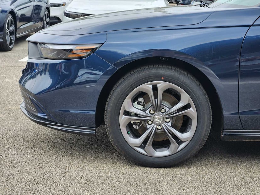 2026 Honda Accord Hybrid - Image 6