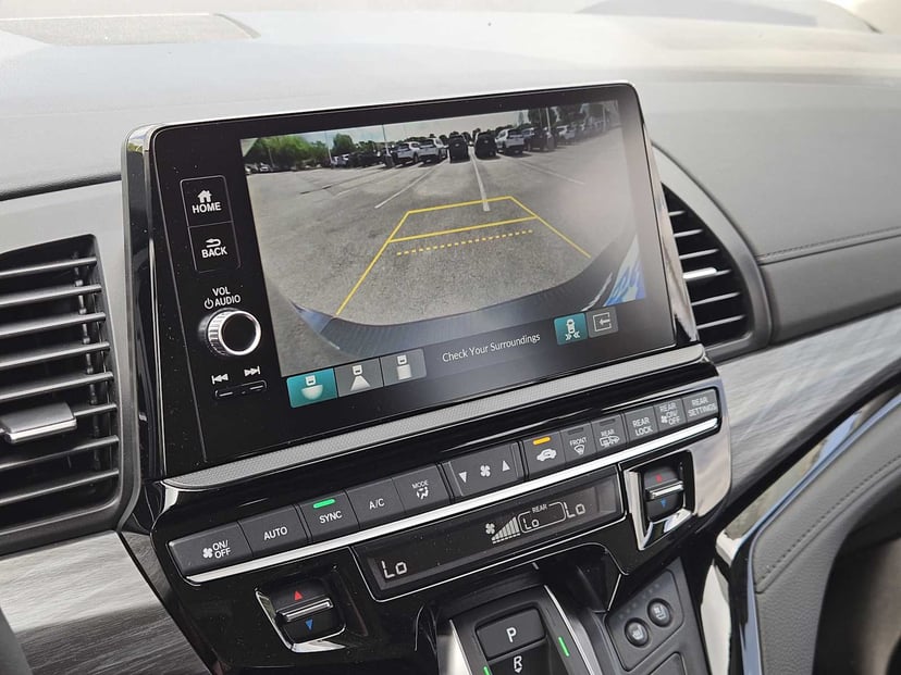 2026 Honda Odyssey - Image 15