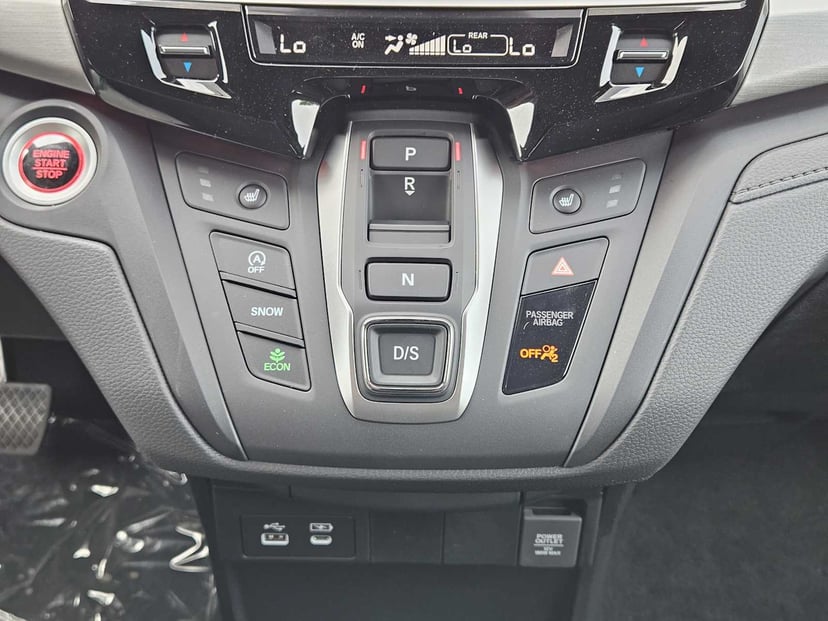2026 Honda Odyssey - Image 16