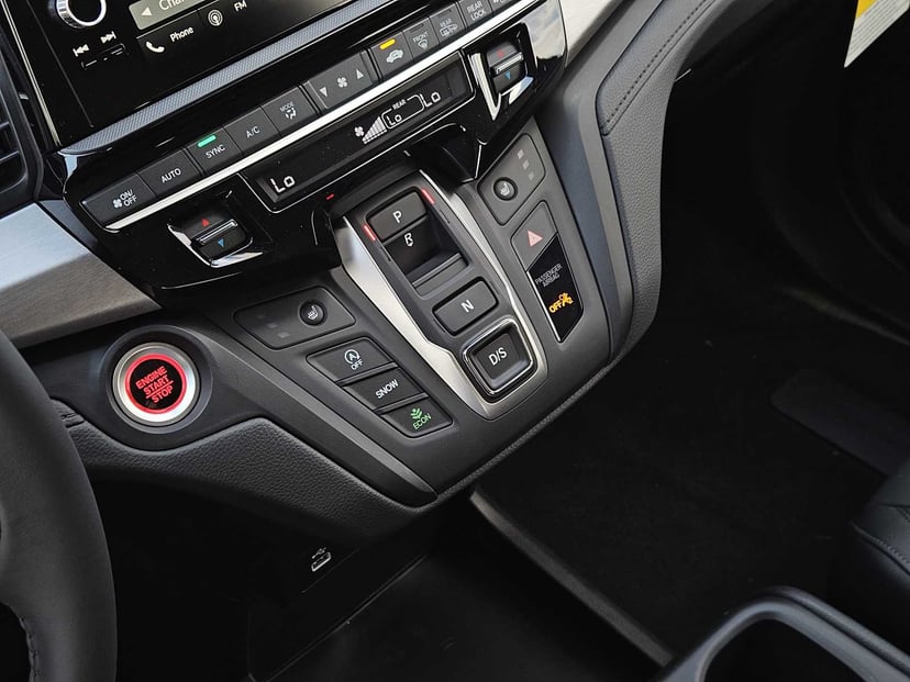 2026 Honda Odyssey - Image 16