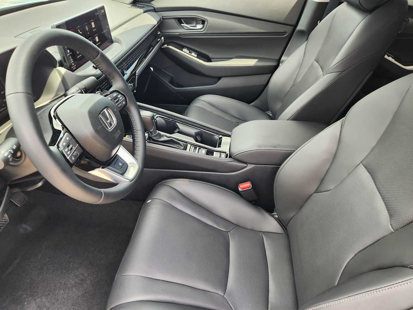 2025 Honda Accord Hybrid - Image 13