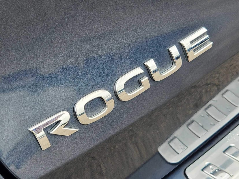 2016 Nissan Rogue - Image 12