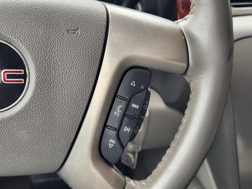 2011 GMC Yukon - Image 28