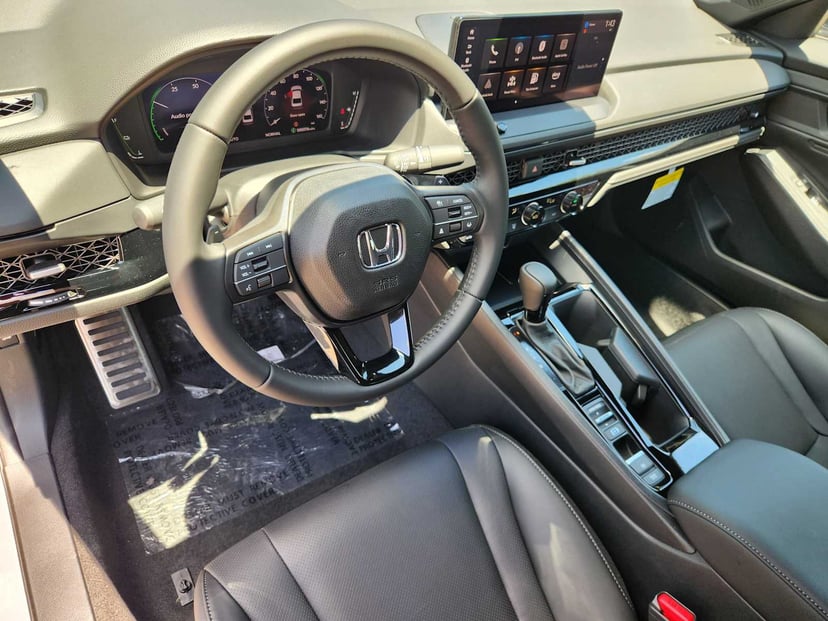 2026 Honda Accord Hybrid - Image 11