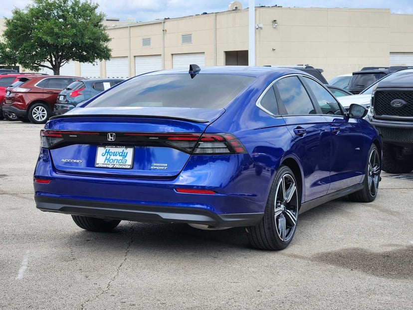 2025 Honda Accord Hybrid - Image 6