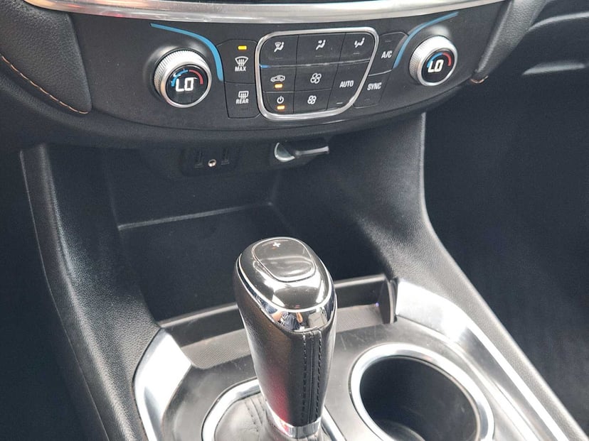 2019 Chevrolet Traverse - Image 19