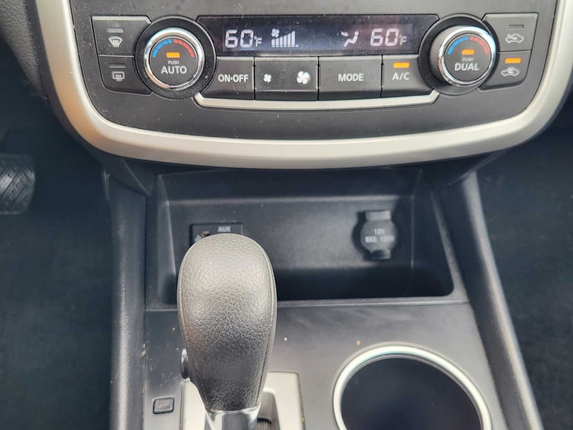 2016 Nissan Altima - Image 19