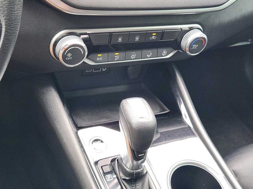 2021 Nissan Altima - Image 19