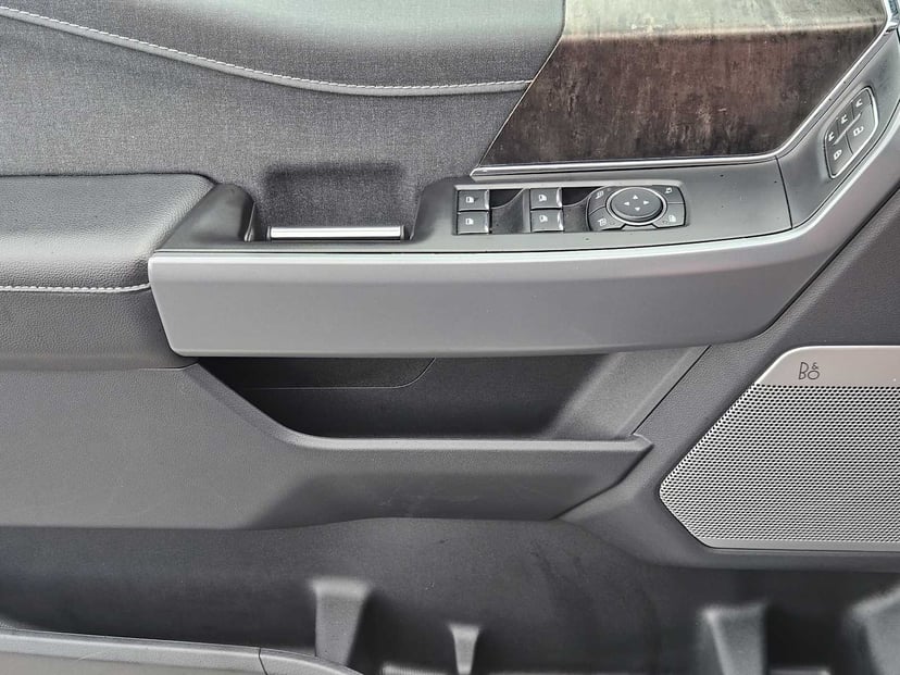 2023 Ford F-150 - Image 23