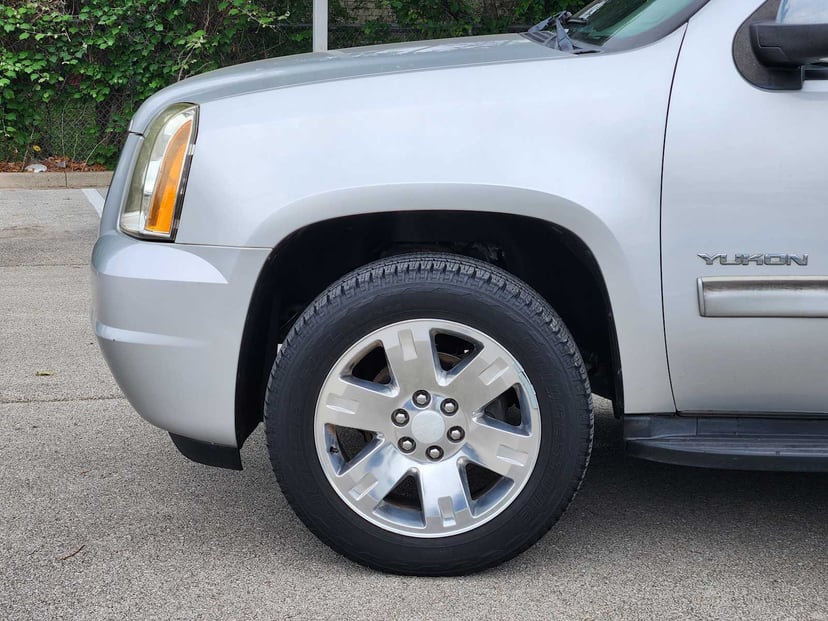 2011 GMC Yukon - Image 8