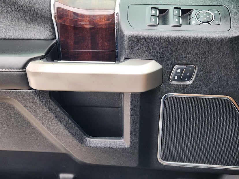 2017 Ford F-150 - Image 23