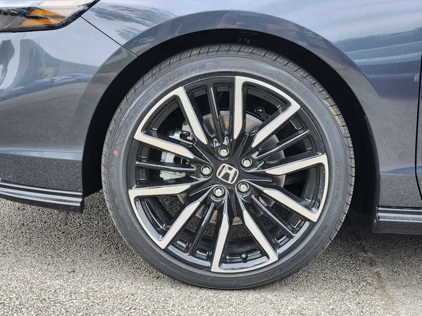 2026 Honda Accord Hybrid - Image 7