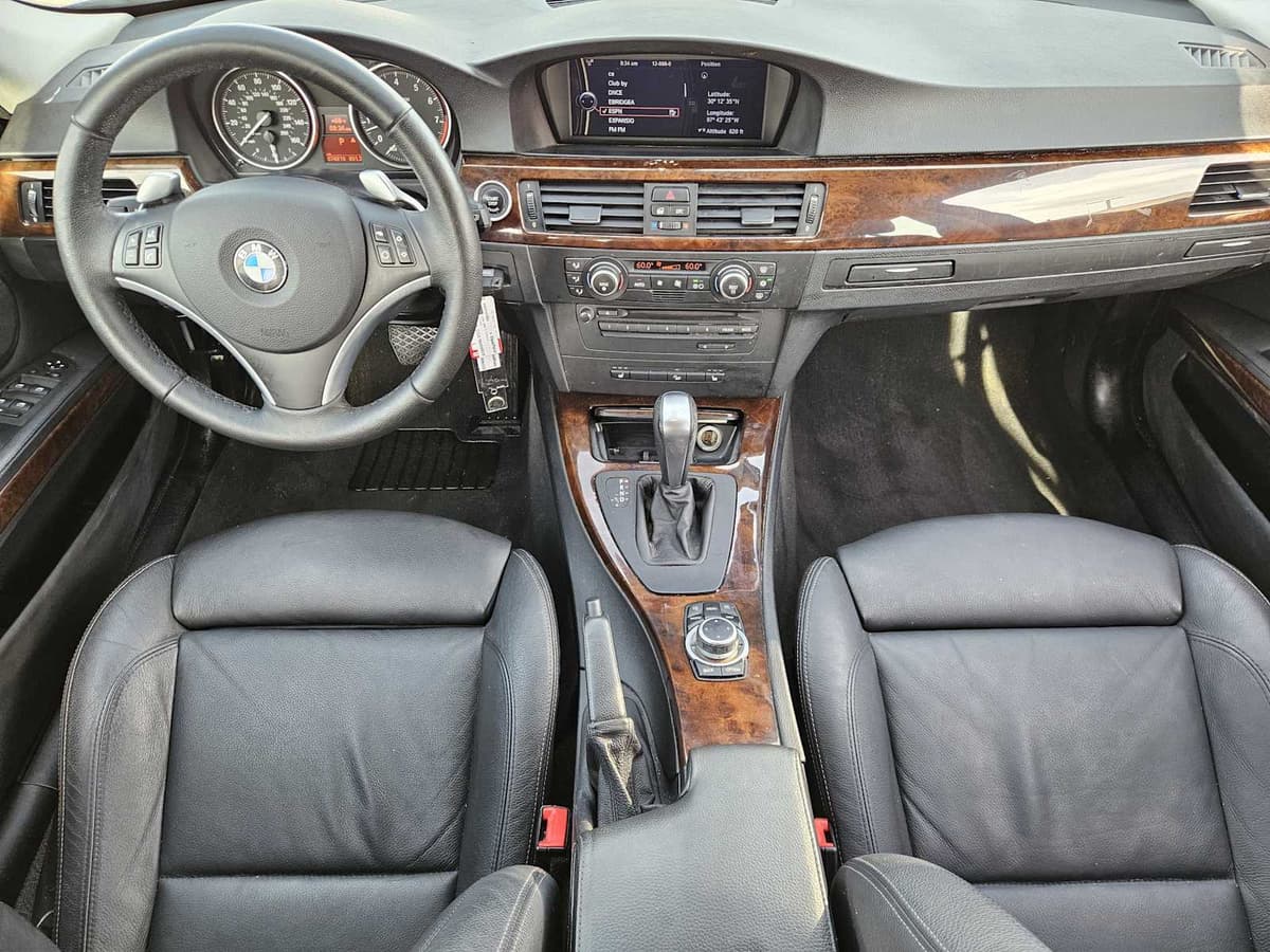 2009 BMW 335i xDrive - Image 24