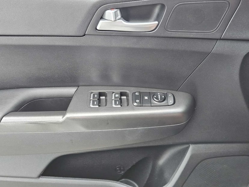2022 Kia Sportage - Image 20