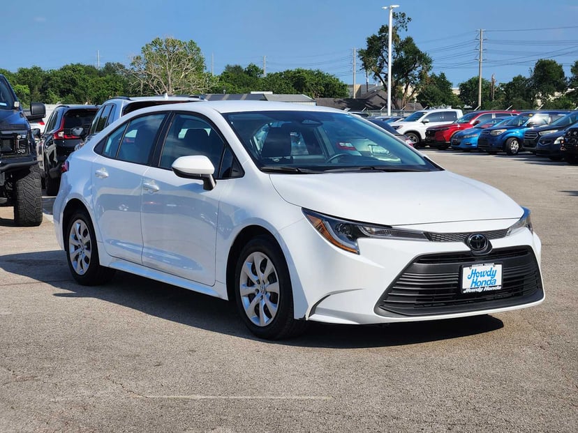 2024 Toyota Corolla - Image 3
