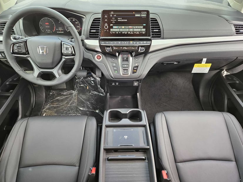 2026 Honda Odyssey - Image 21