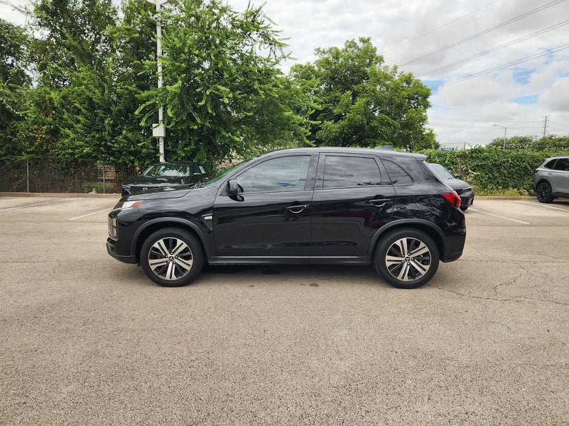 2021 Mitsubishi Outlander Sport - Image 2