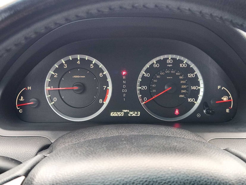 2010 Honda Accord - Image 16