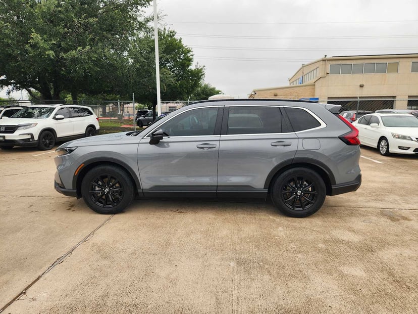 2025 Honda CR-V Hybrid - Image 2
