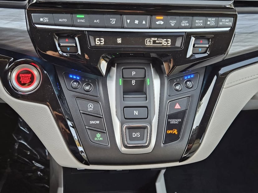 2026 Honda Odyssey - Image 17
