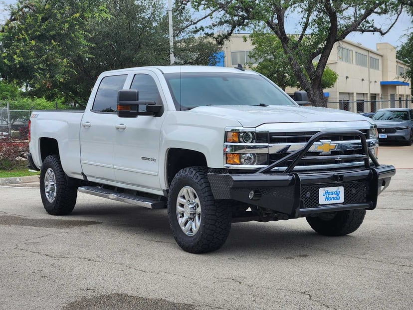 2018 Chevrolet Silverado 2500HD - Image 3