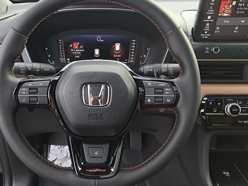2026 Honda Passport - Image 15
