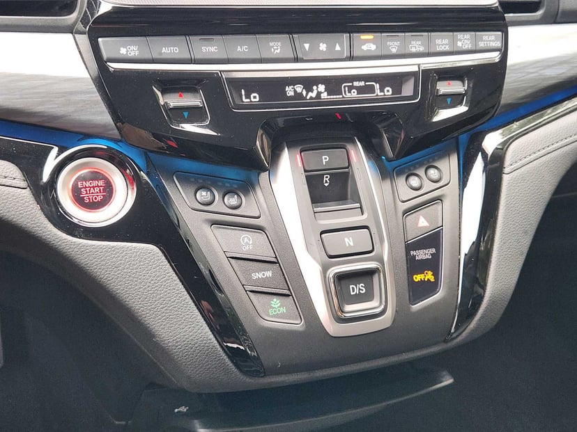 2025 Honda Odyssey - Image 19