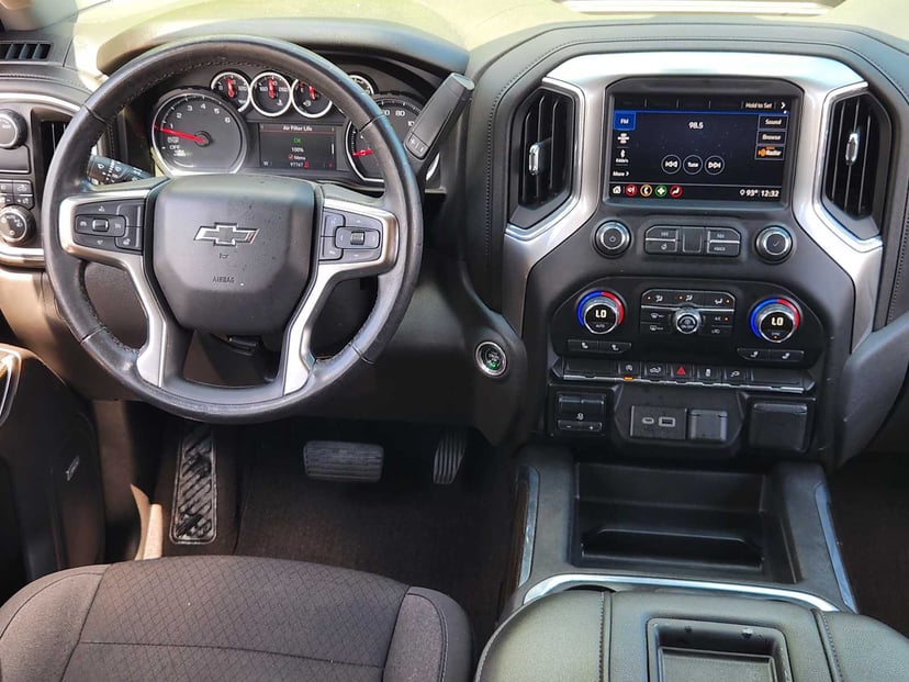 2020 Chevrolet Silverado 1500 - Image 25