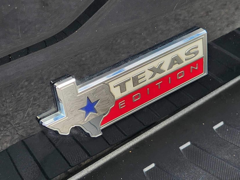 2017 Ford F-150 - Image 12